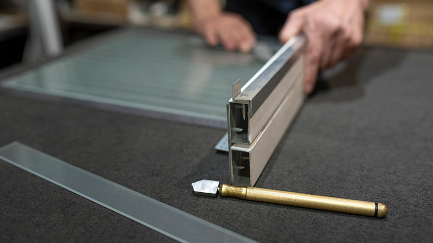 انواع لولا و بست شیشه سکوریت 