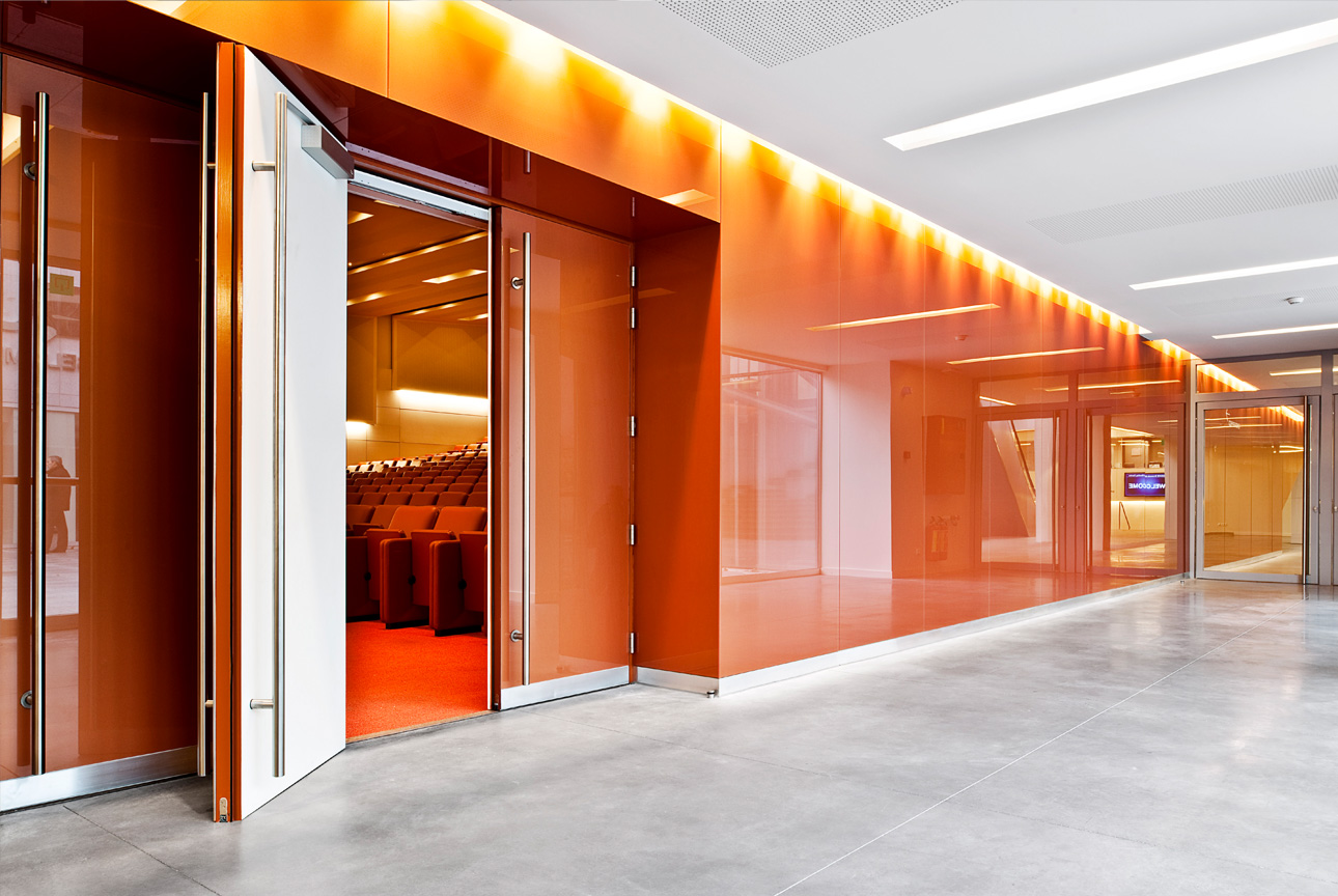 شیشه سکوریت لاکوبل